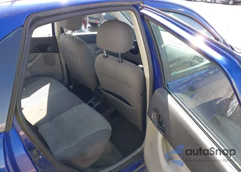 2006 Ford Focus Zx4 from USA, damaged, VIN 1FAFP34N06W147623